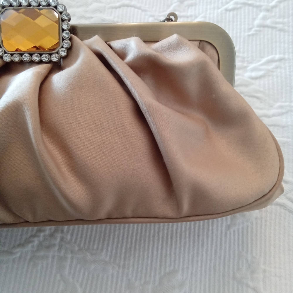 Jessica McClintock Gold Satin Clutch with Jewel Accent & Antique Goldtone Chain - Picture 4 of 10